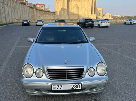 Mercedes E 280