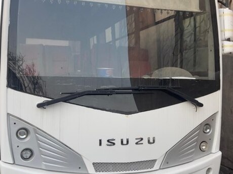 Isuzu Novo Ultra