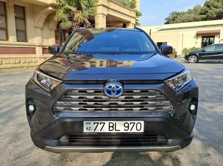Toyota RAV4 2025