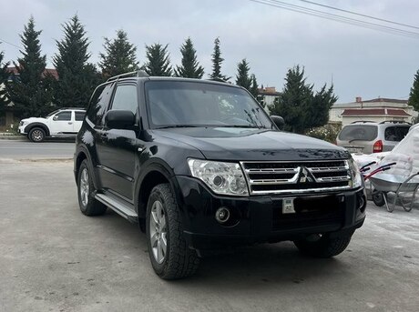 Mitsubishi Pajero 2009