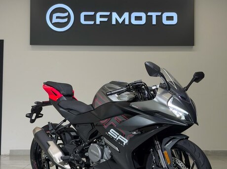 CFMOTO 300 SR