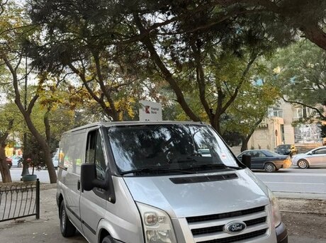 Ford Transit 2011