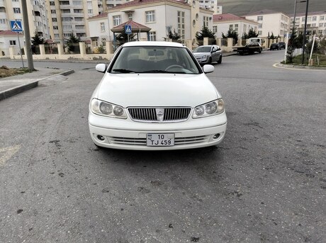 Nissan Sunny 2005