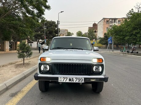LADA (VAZ) Niva
