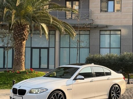 BMW 528