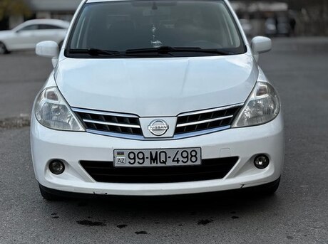 Nissan Tiida 2011