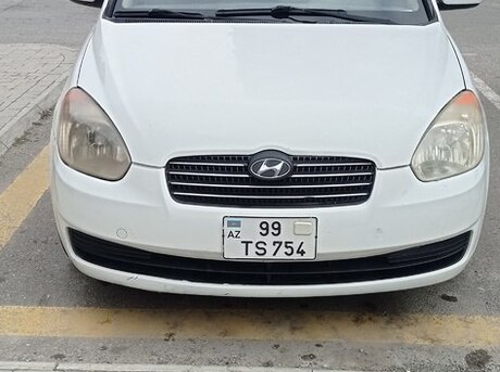 Hyundai Accent 2010
