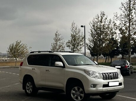 Toyota Land Cruiser Prado 2013