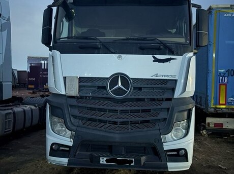 Mercedes Actros 1846 2015
