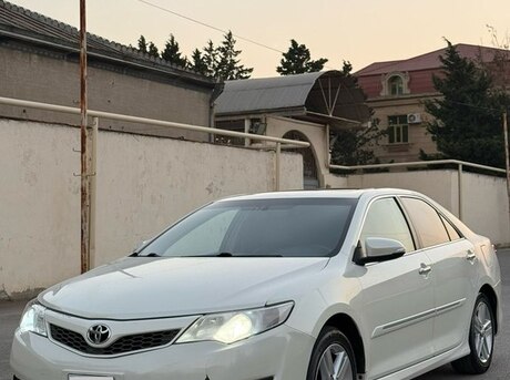 Toyota Camry 2012