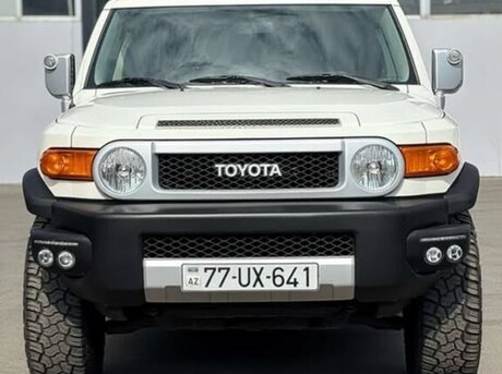 Toyota FJ Cruiser 2013