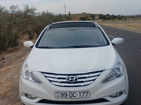 Hyundai Sonata 2010