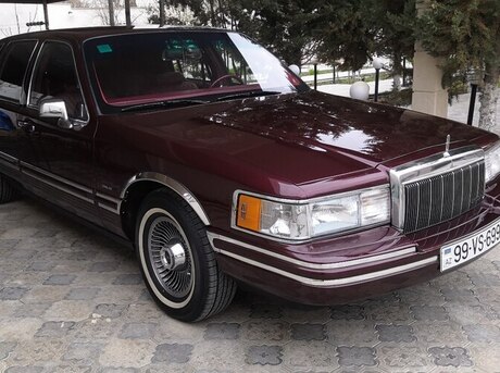 Lincoln Town Car