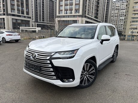 Lexus LX 600