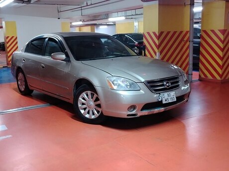 Nissan Altima 2004