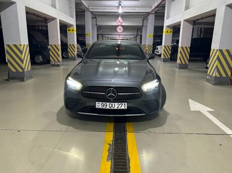 Mercedes E 200 4MATIC 2021
