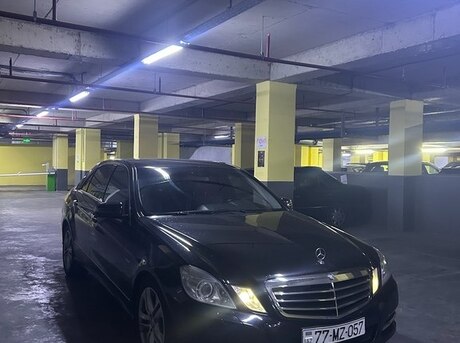 Mercedes E 200 2011