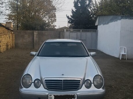 Mercedes E 220 2001