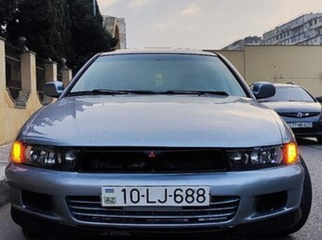 Mitsubishi Galant