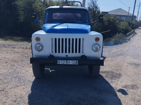 GAZ 53