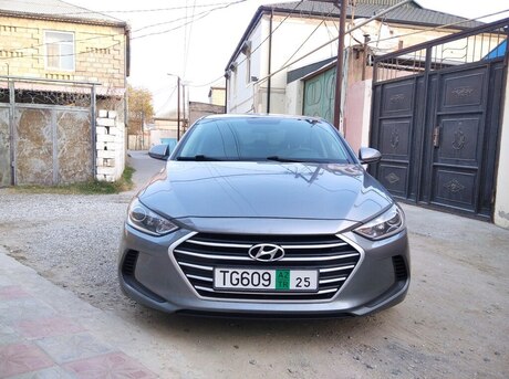 Hyundai Elantra 2017