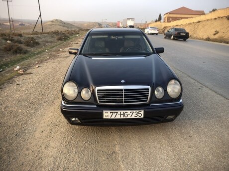 Mercedes E 280