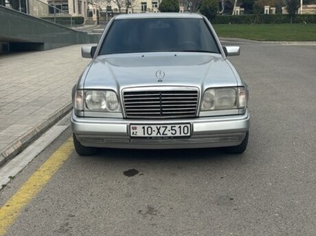 Mercedes E 200