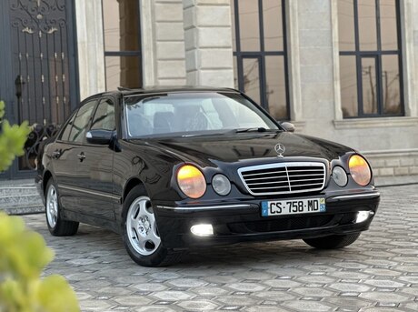 Mercedes E 240 2000
