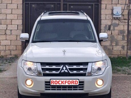 Mitsubishi Pajero 2011