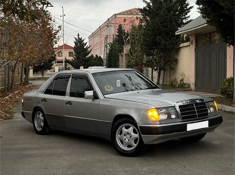 Mercedes 220 E 1993