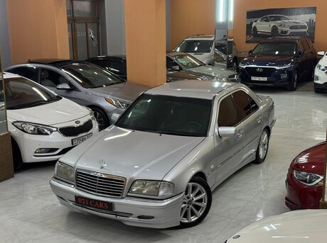 Mercedes C 240