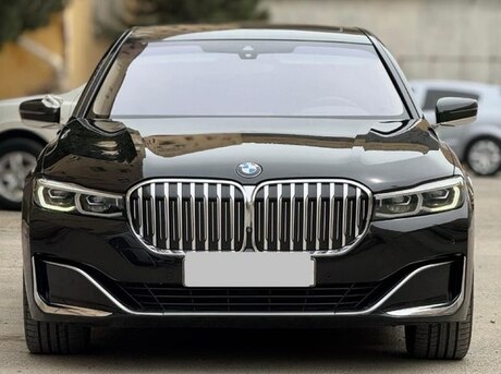 BMW 740