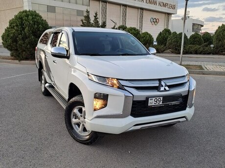 Mitsubishi L200 2021