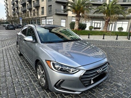 Hyundai Elantra 2016