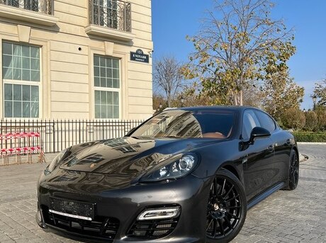 Porsche Panamera Turbo S
