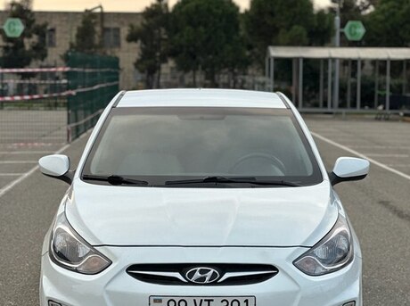 Hyundai Accent 2013