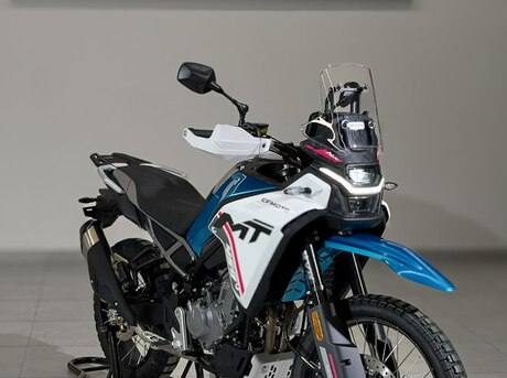 CFMOTO 450 MT