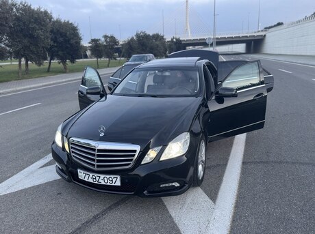 Mercedes E 220