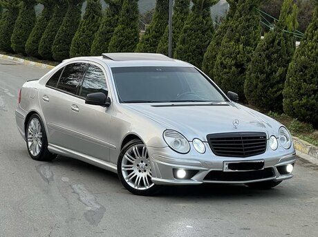Mercedes E 320