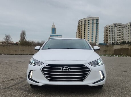 Hyundai Elantra 2018