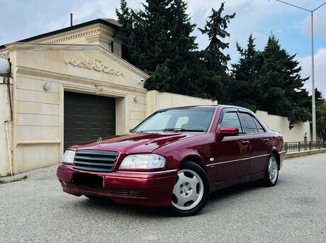 Mercedes C 180
