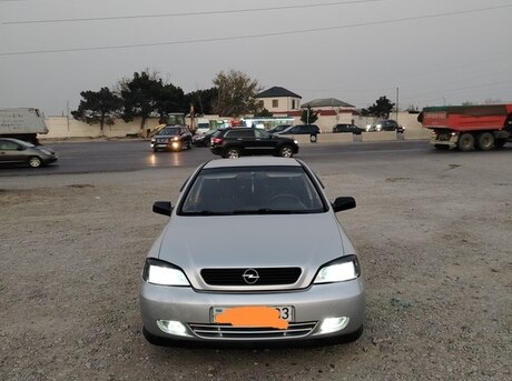 Opel Astra 2000