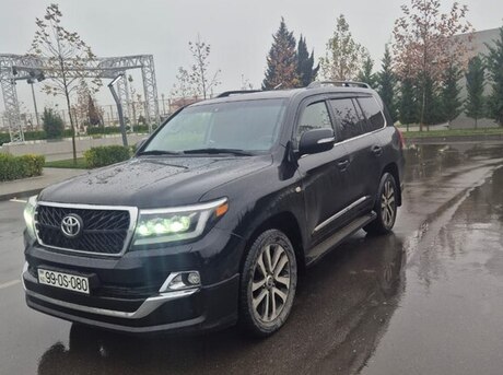 Toyota Land Cruiser 2010