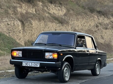 LADA (VAZ) 2107