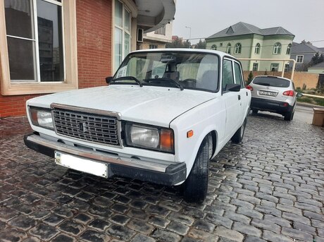 LADA (VAZ) 2107