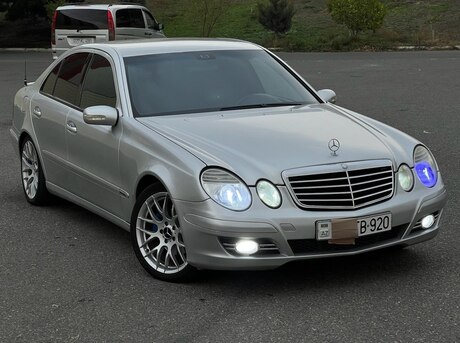 Mercedes E 220 2002