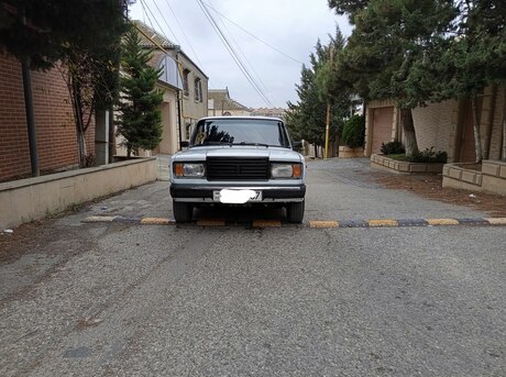 LADA (VAZ) 2107 2004