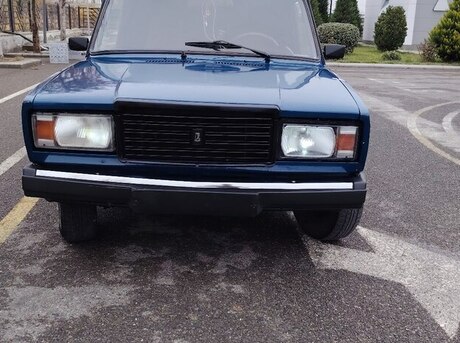 LADA (VAZ) 2107