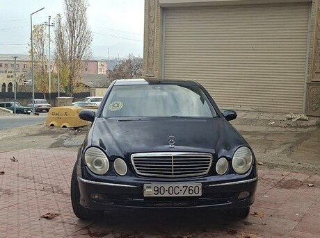 Mercedes E 220 2002