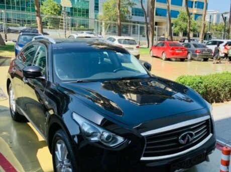 Infiniti FX35 2012